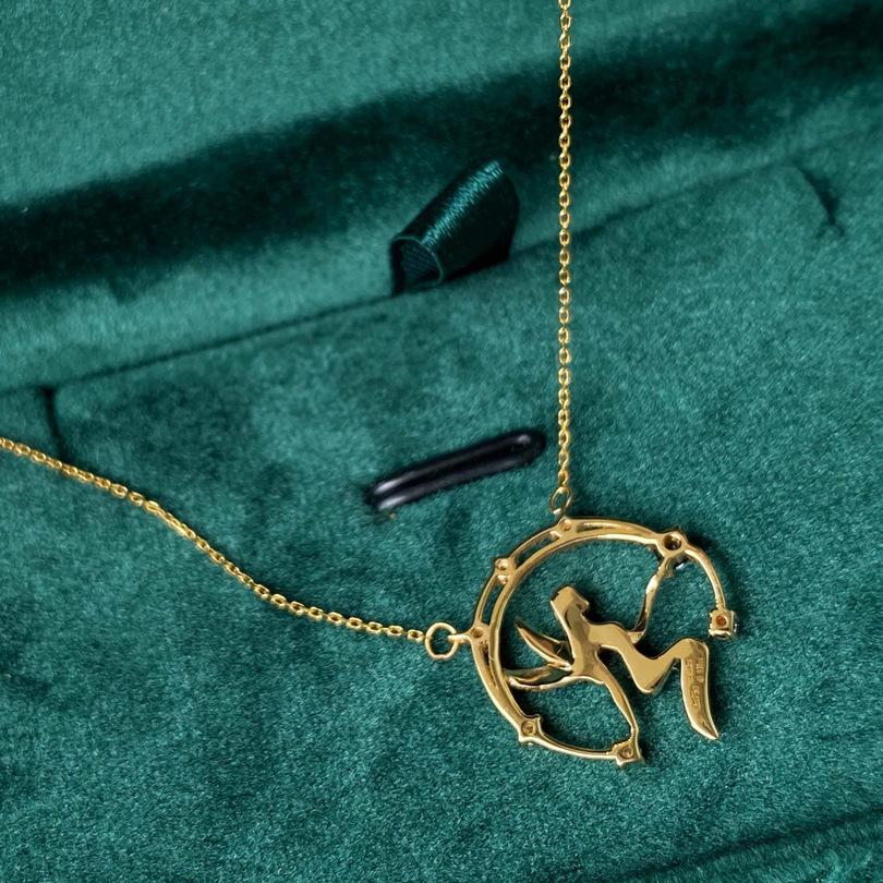 Niche Design Angel Pendant Necklace: Women's S925 Sterling Silver, Gold-Plated, Light Luxury, Vintage Clavicle Chain