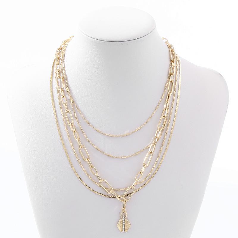 

Преувеличенные европейские и американские многослойные ожерелья для женщин: Неправильный жемчуг, Минималистичный металл, Универсальный, Многослойный, Стиль обертывания.