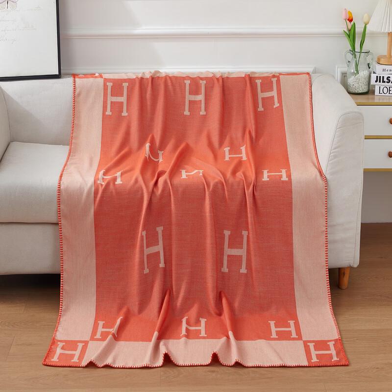 

LISM Big H All-Season Polyester Blanket