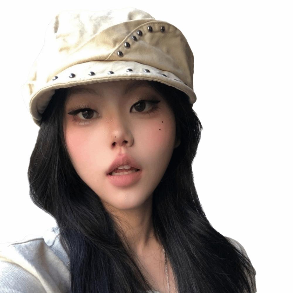 Black Rivet Trim Beret Gothic Flat Top Cap New Studded Beret Cap Outdoor