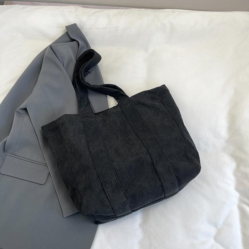 

Corduroy shoulder bag tote bag winter new Korean version casual fashion simple large capacity commuter women s bag чорний