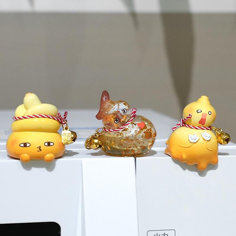 Adorable Cartoon Gourd Animal Figurine Lucky Resin Ornament Small Decor for Computer Monitor Edge Bedroom Desktop Gift