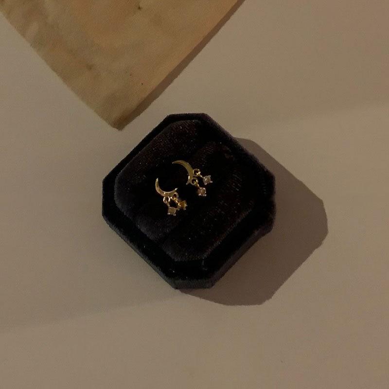 

Минималистичные и универсальные серьги Ins Girls Moon с микро-инкрустацией