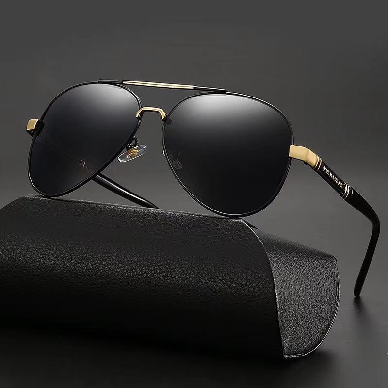 Polarized Sunglasses Men'S Driving Day And Night Fishing Anti-Uv Sunglasses Toads