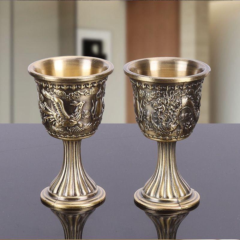 Light Luxury Engraved Bronze Wine Goblet – Vintage High Foot White Wine Glass for Home, Party & Bar