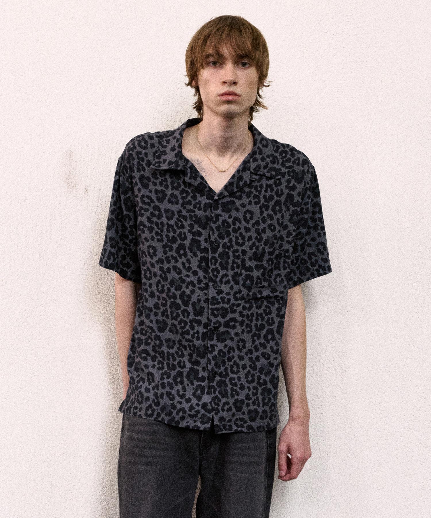 Lollingseutyudio Hawaiian Shirt Leopard Gray Grey/L