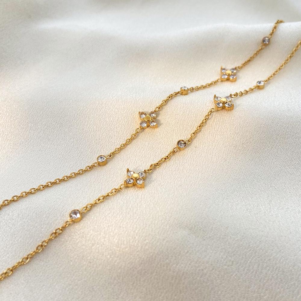Trendy Minimally Inlaid Zircon Flower Shaped Charm Bracelet Stainless Steel 18K Gold Plated Gentle Exquisite Jewelry