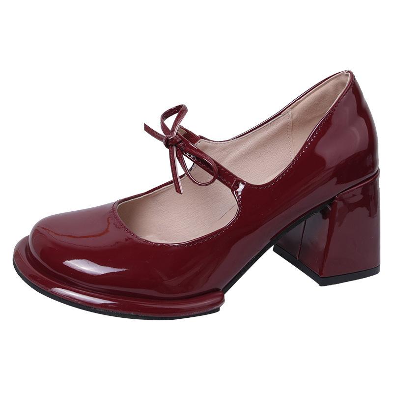 Red retro small man height increase thick heel high heels women's 2025 new autumn and winter French light mouth Mary Jane single shoes