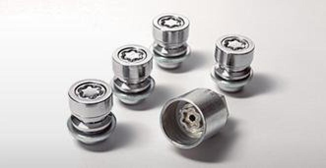 

Оригинальные колесные гайки Toyota Land Cruiser с ключом для URJ202W (Номер детали 08456-00380)