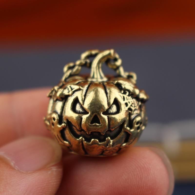 Vintage Brass Halloween Pumpkin Pendant Spooky Carved Face Minimalist Gothic Jewelry for Halloween Street Wear Outfit Matching