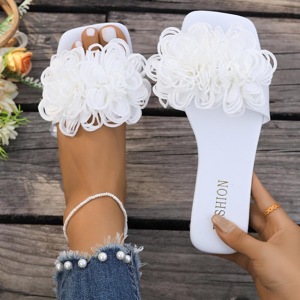 Summer New Slippers for Women Wearing Fashionable and Versatile Floral Flat Bottomed Solid Color Beach Slippers