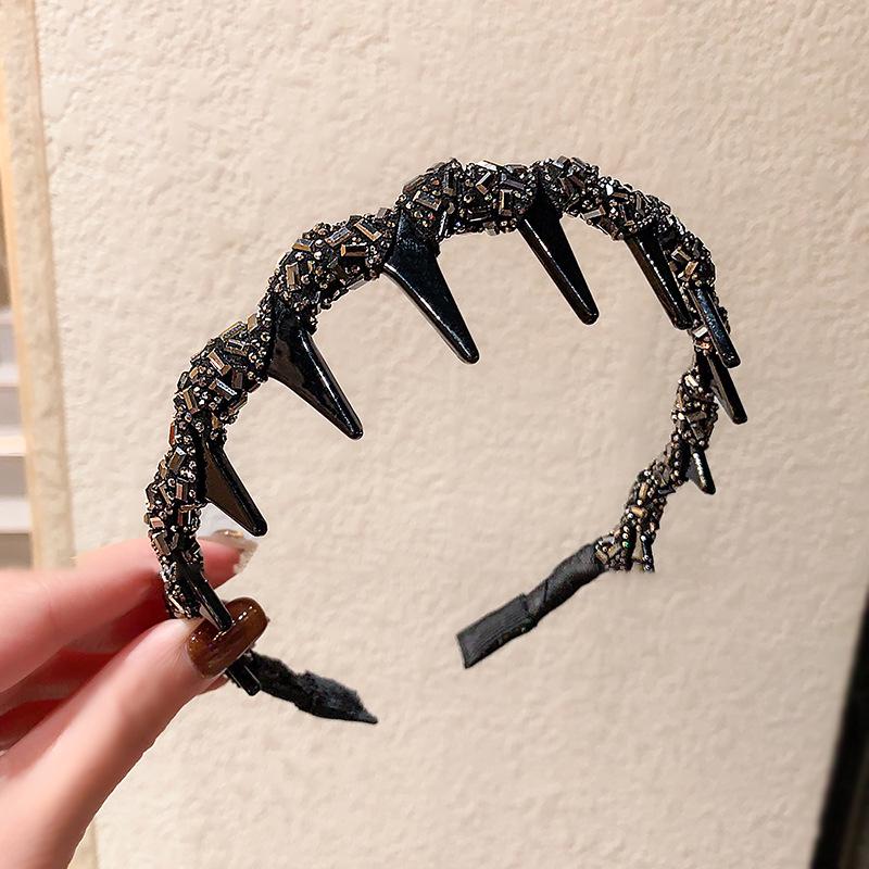 Exquisite Rhinestone Fabric Headband: Luxurious, Versatile Hair Accessory