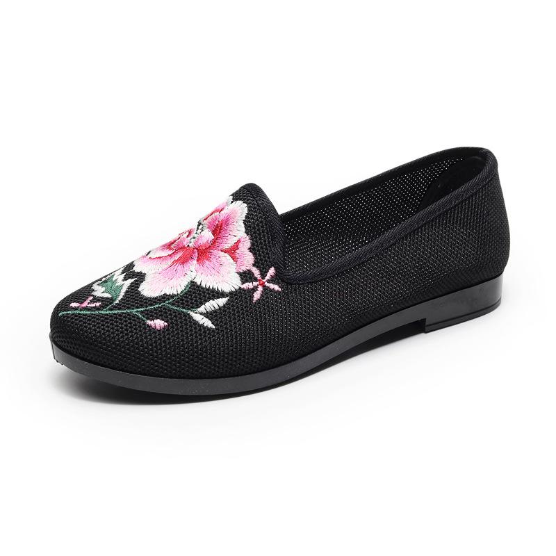 Cloth shoes middle-aged and elderly embroidered shoes soft sole non-slip women's flat heel casual shoes