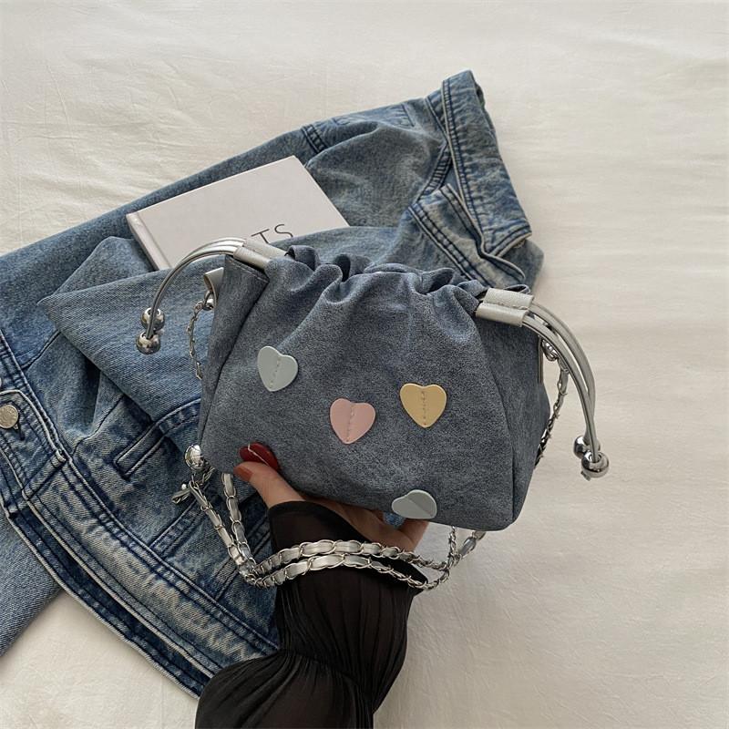 

Stylish And Trendy 2024 Summer Fashionable Casual Shoulder Bag For Women With Chic Bucket Design And Versatile Colors синій