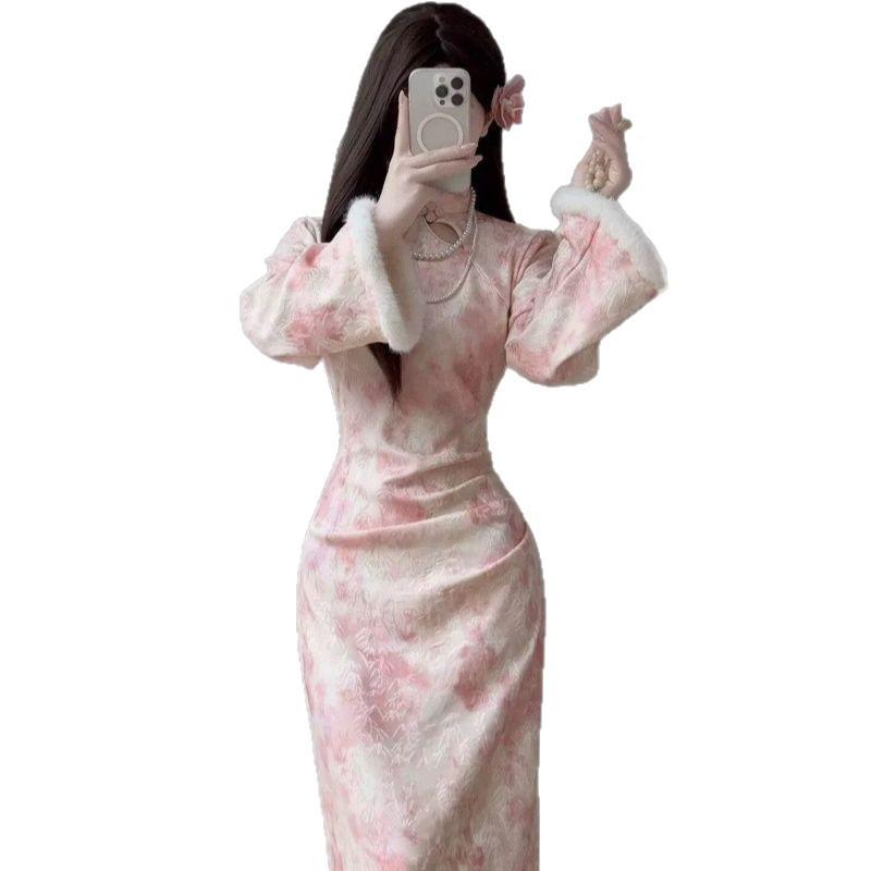 2026 Pink Qipao: Elegant Long Sleeve Winter Slimming Dress with Waist-Cinching Plus-Velvet.