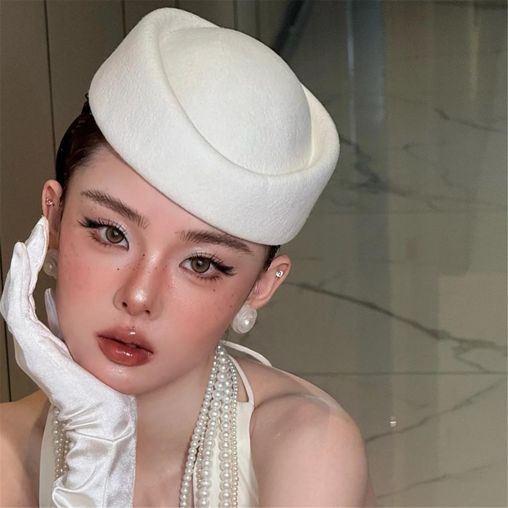 Classic Hepburn Style Felt Hat for Women Elegant Vintage Fashion Headwear Breathable Lightweight Design
