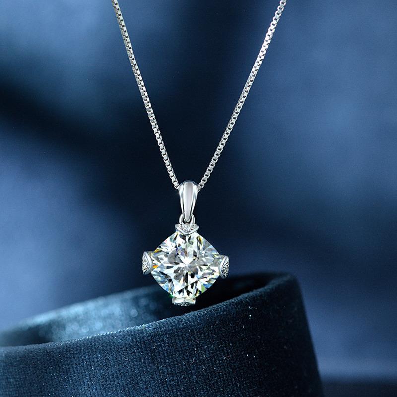 Gica Gema High Carbon Diamond Necklaces 925 Sterling Silver 11*11mm Pendant Unique Design Romantic Fine Jewelry Wedding Party Gifts New Trend