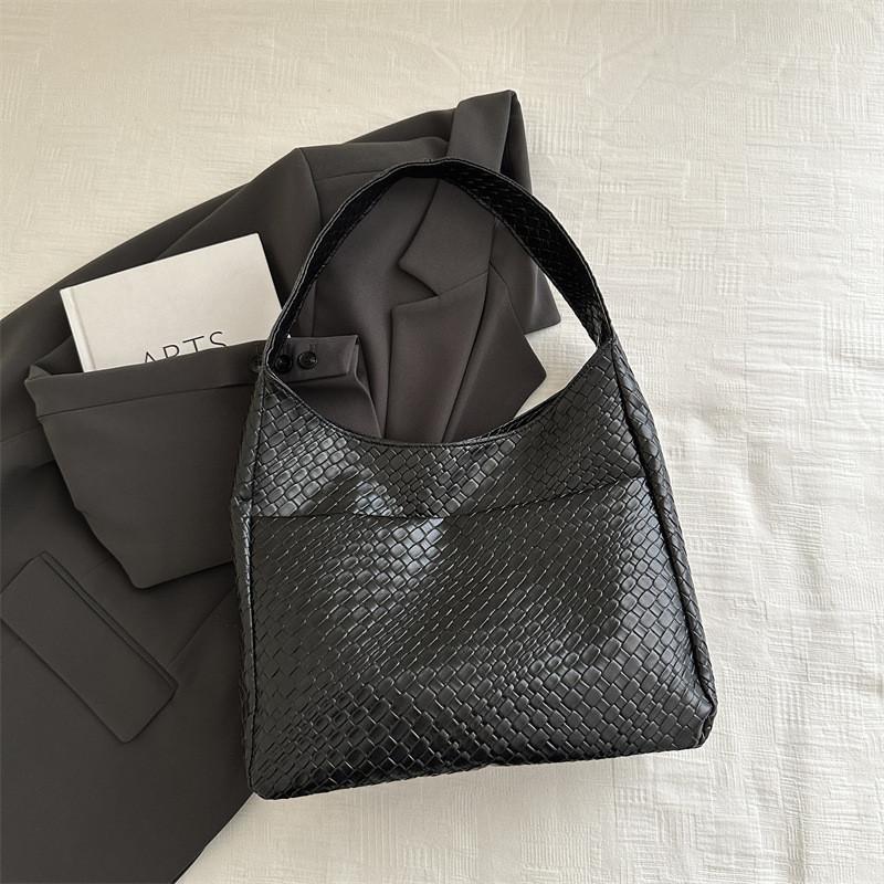 Модная вместительная черная, коричневая, красная, белая, хаки сумка-ведро для женщин чёрный