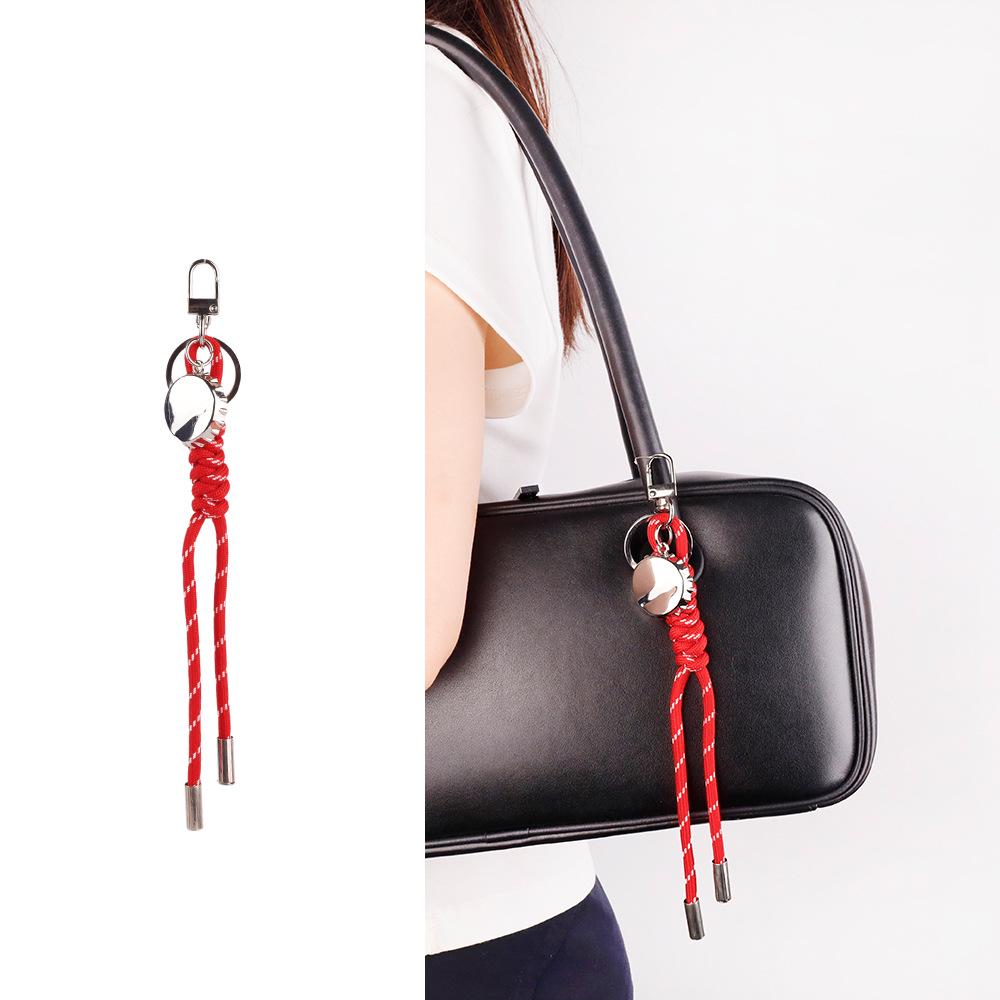 

Шарм для сумки Miu Series Металлическая цепочка и плетеная веревка - Шикарный и стильный аксессуар