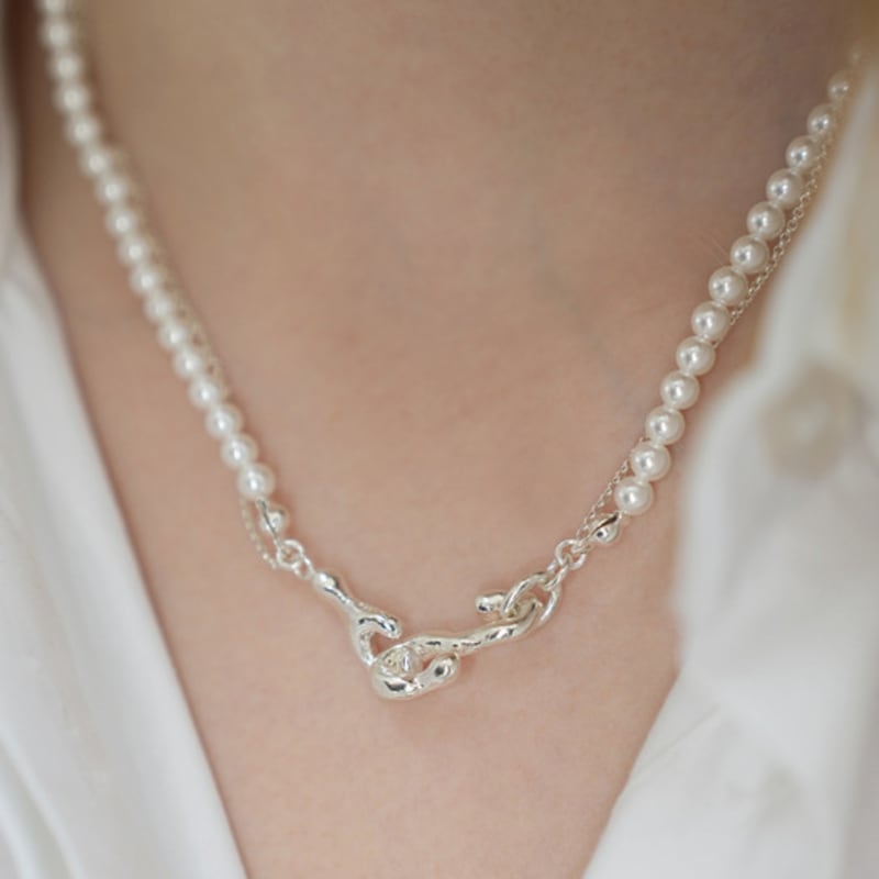 REINDEER GENTLE STONE NECKLACE 04