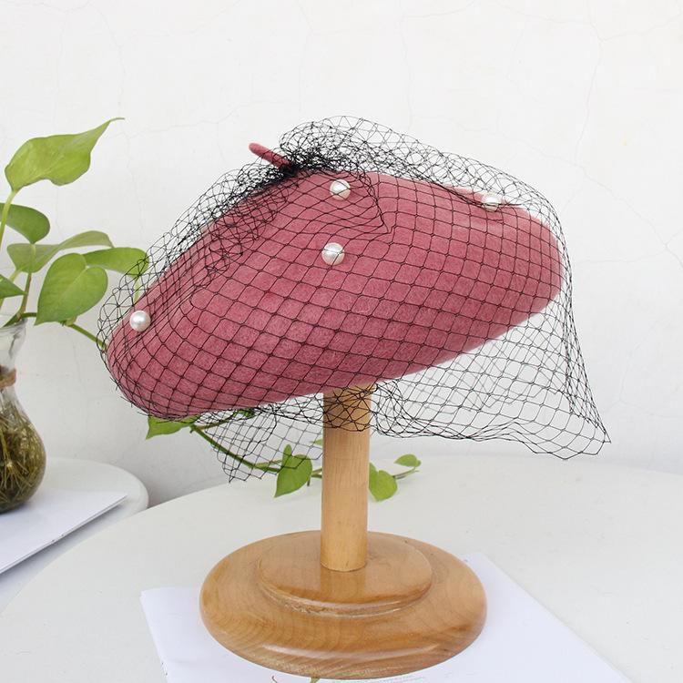 Autumn and winter solid color wool beret women's pearl mesh bud hat small fragrance British retro painter hat tide