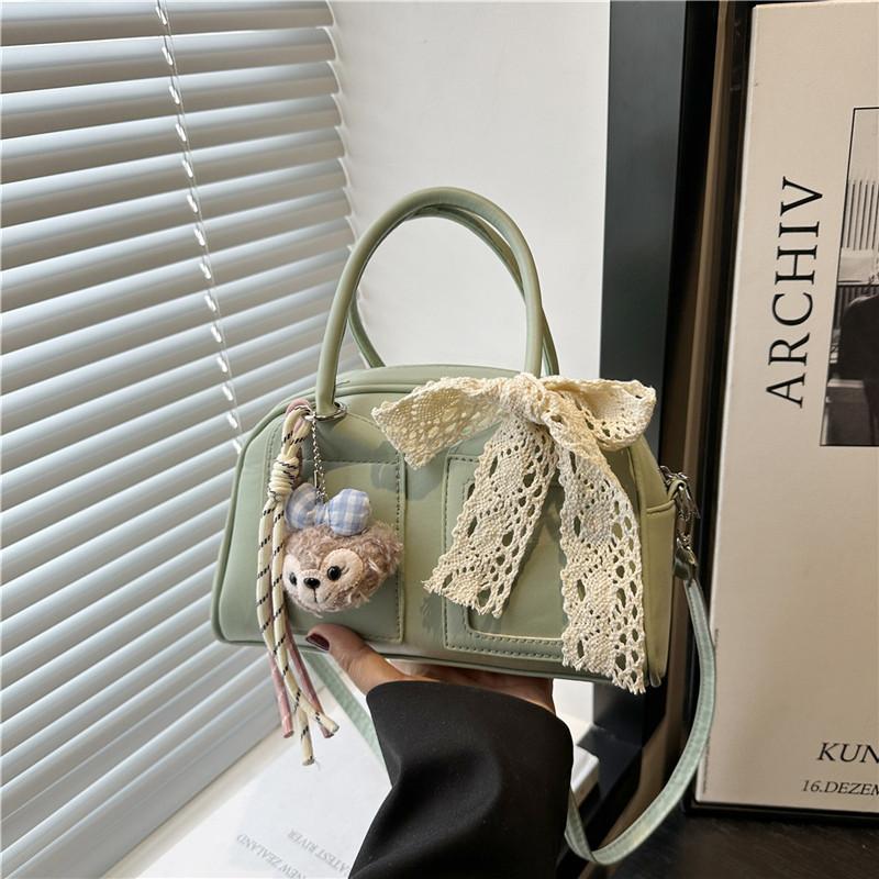 Large-capacity commuting leisure solid color pillow bag portable shoulder bag fashionable high-value beautiful messenger bag women