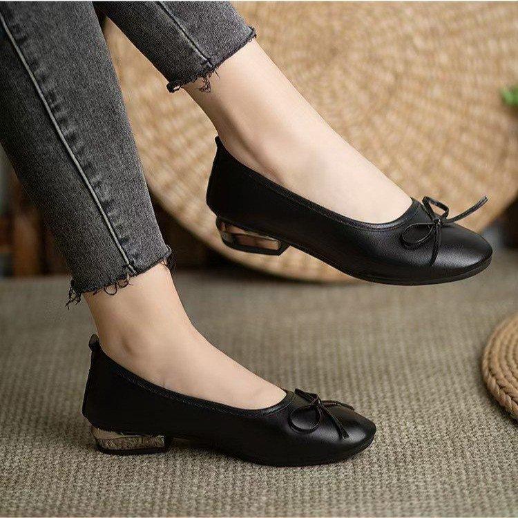 Square head thick heel single shoes medium heel soft leather grandma shoes comfortable soft sole shallow mouth cm shoes