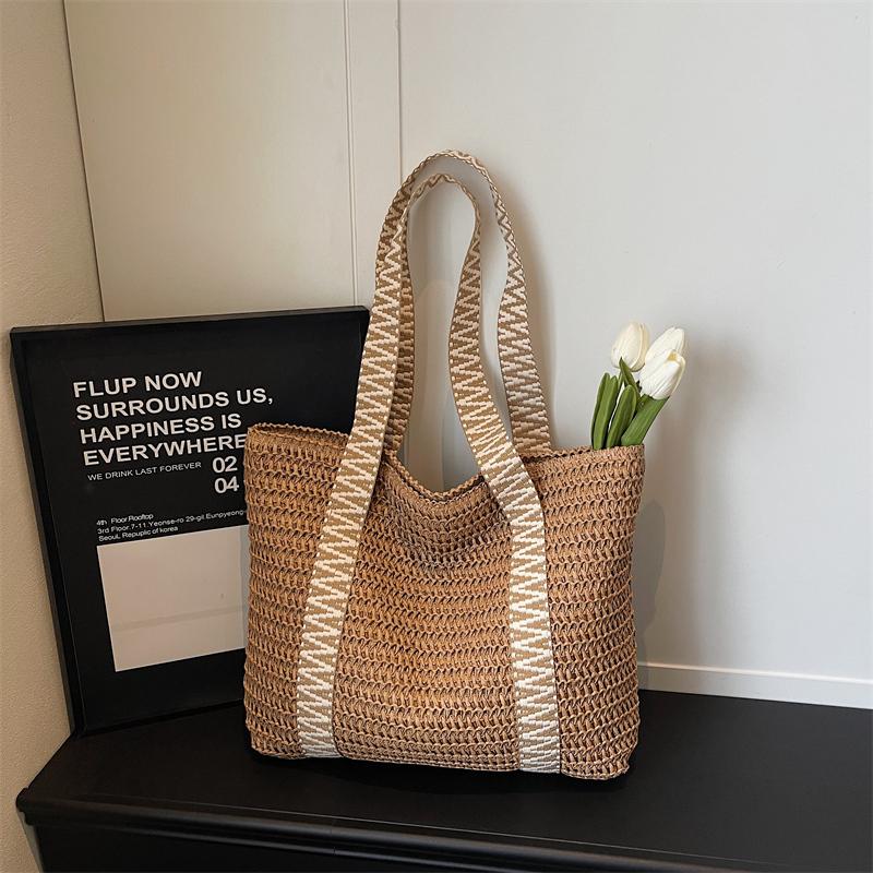 Contrast Straw Bag Large Capacity Holiday Beach Bag Women's Shoulder Tote Bag
