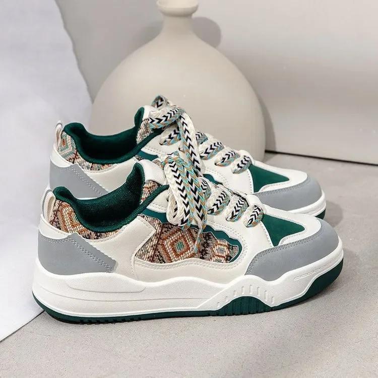 Fashion Women's Sneakers Spring Autumn Comfortable Height Increasing Lace Up Anti Slip Korean White Shoes Outdoor Skateboard Shoes