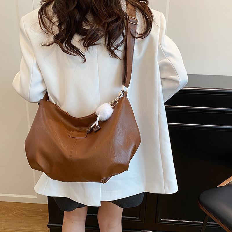 Premium Autumn and Winter Casual Style Versatile Texture Commuter Big Bag Women's Foreign Style Tote Bag Retro Shoulder Bag