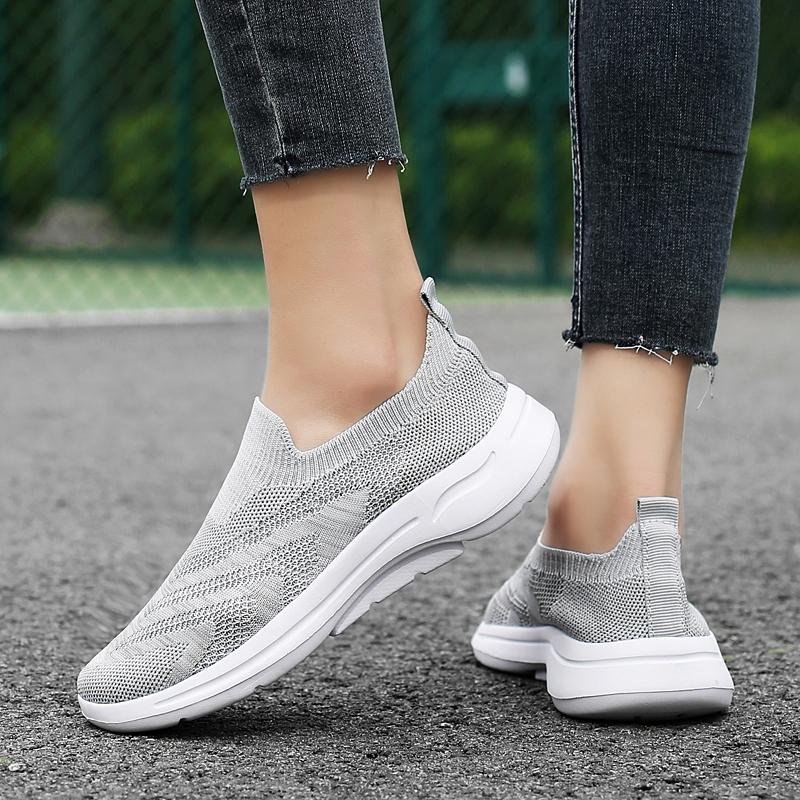 Women Casual Sports Shoes Breathable Summer Light Soft Sole Comfort Outdoor Running Shoes Fashion Student Mesh Plus Size Sneaker