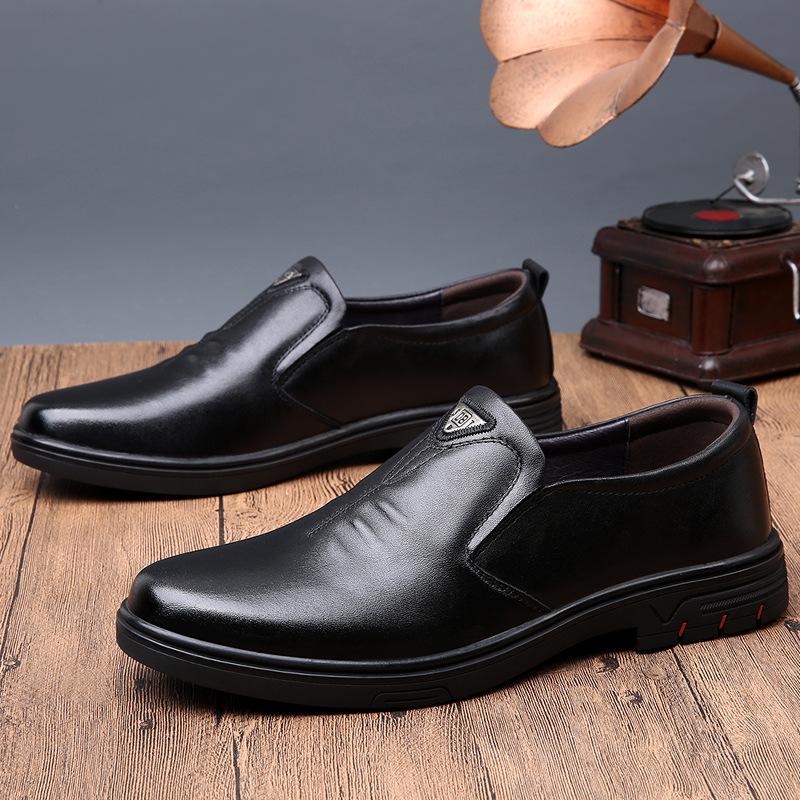 

Мужская обувь из коровьей кожи первого слоя, весна 2025, с круглым носком, повседневная обувь для ног, обувь из мягкой кожи для мужчин среднего и пожилого возраста, мужская обувь из натуральной кожи, одинарная 44
