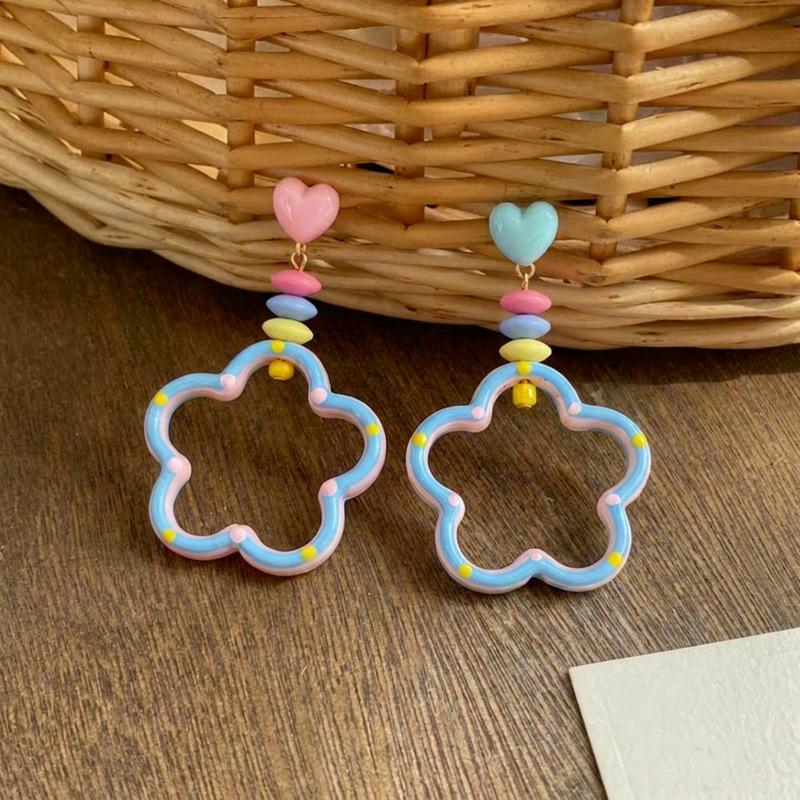 Summer Peach Heart: Colorful Flower Earrings for Women - Dopamine Vacation Style, Exaggerated Niche Design Studs