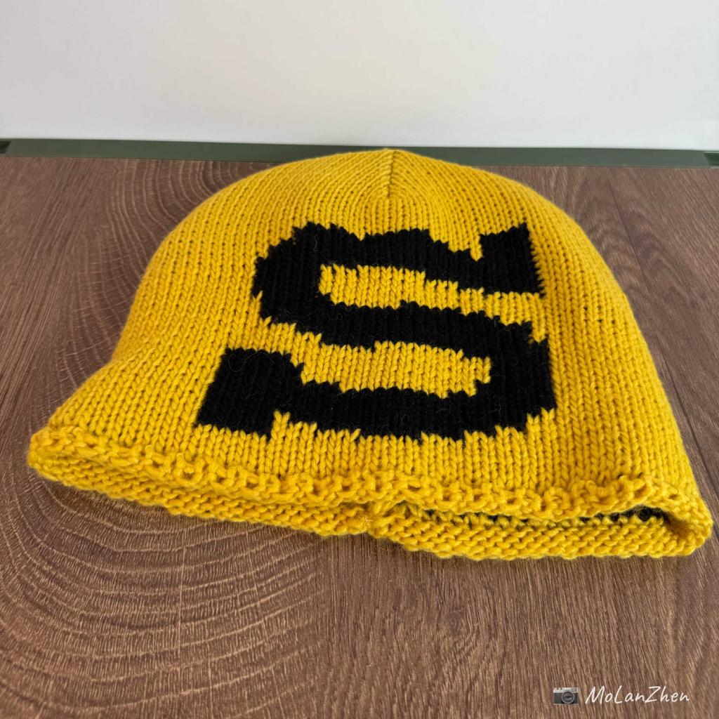 American contrasting color letter thick knitted wool hat for girls, big head circumference in autumn and winter, small face without makeup and vers