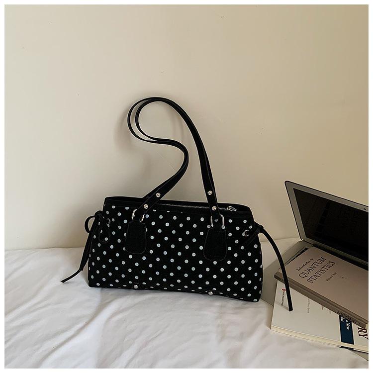 Spring 2026 Fashionable Women's Polka Dot Shoulder Bag
