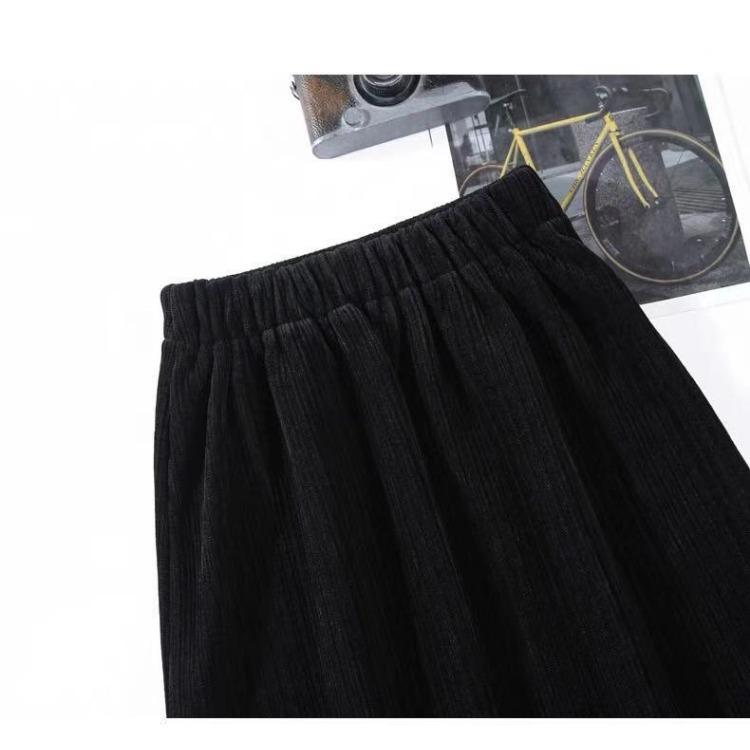Stunning and Chic High-Waisted Velvet Skirt for Women, Autumn and Winter Straight-Style Skirt