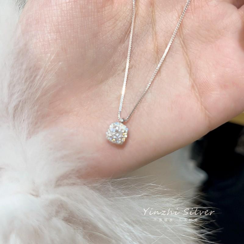 

2025 Luxury Zircon Sugar Cube Necklace: Women s Silver Choker Clavicle Chain M серебряный