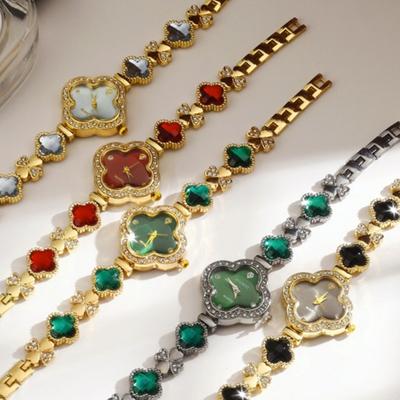 Fashionable Temperament, Light Luxury, Diamond Studded Bracelet, Women's Quartz Watch, Clover Shaped Wristwatch