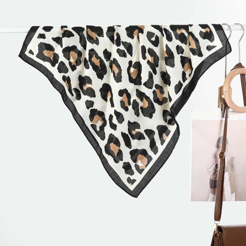 New herringbone pattern small square scarf femininity versatile decorative professional small square scarf autumn and winter warm scarf batch