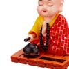 Kleiner Mönch Figur Solar Tanzende Spielzeuge Nickende Kopfpuppen Wackelkopffigur Spielzeug Auto Ornament Buddha Mönche Statue für Schreibtisch Heimdeko