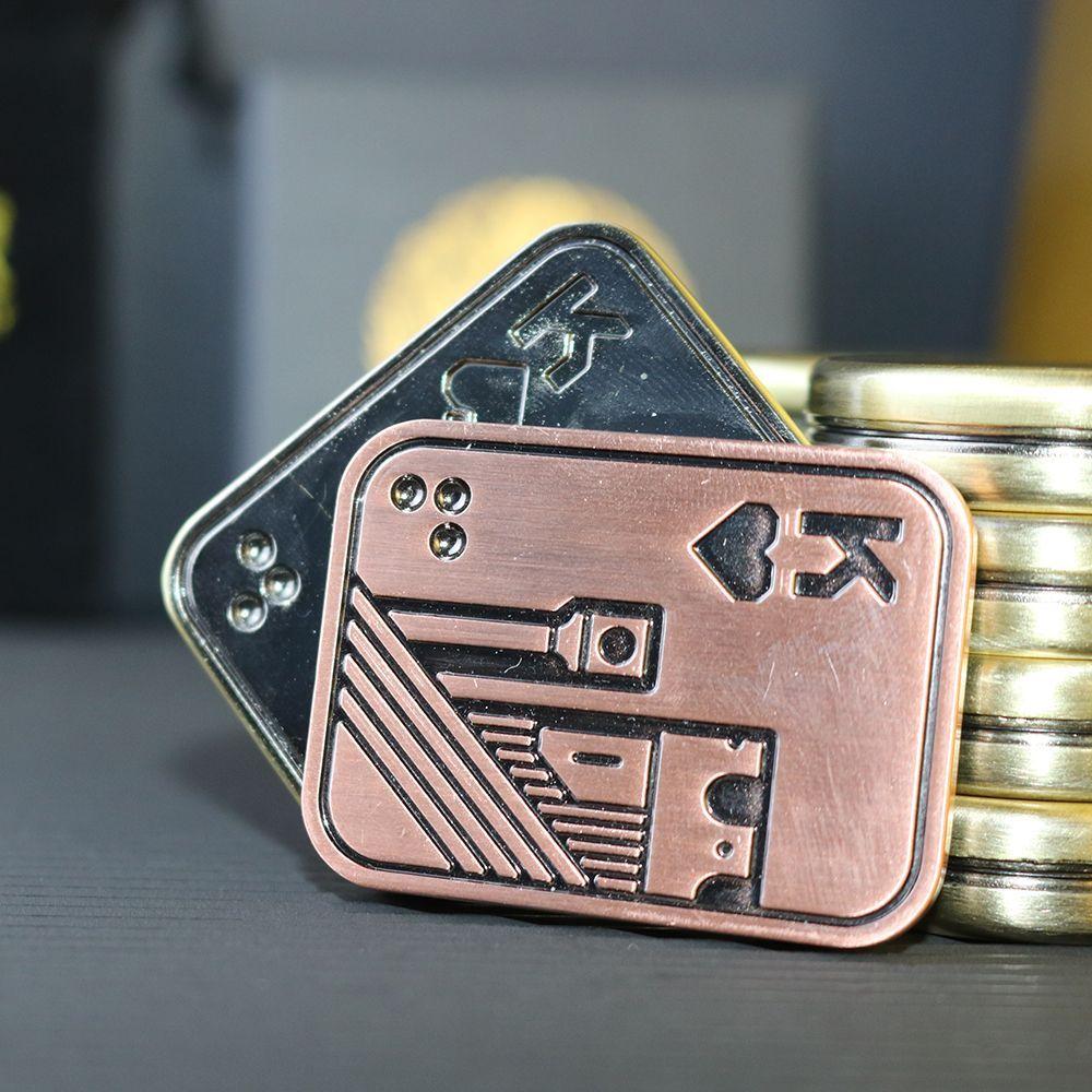 1pc Poker EDC Metal Fidget Toys Metal Poker Push Card Slider Stress Relief Toy Fidget Haptic Coin Office Desk Toys Adults Gifts