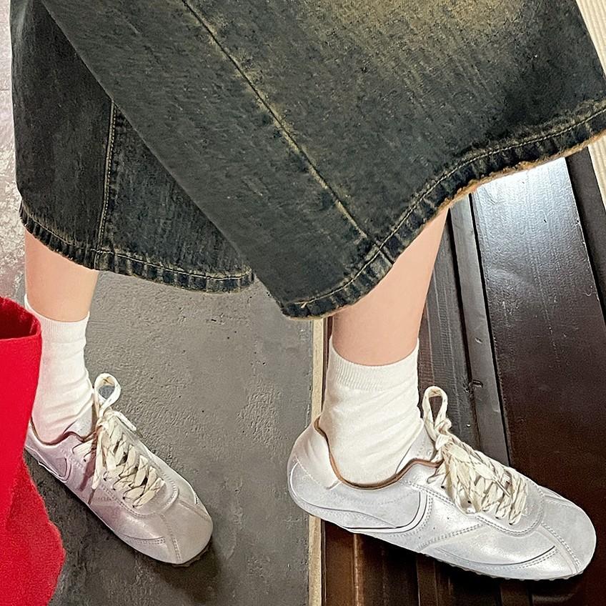 Lightweight sports retro versatile flat-soled German training shoes spring soft-soled lightweight board shoes little white shoes