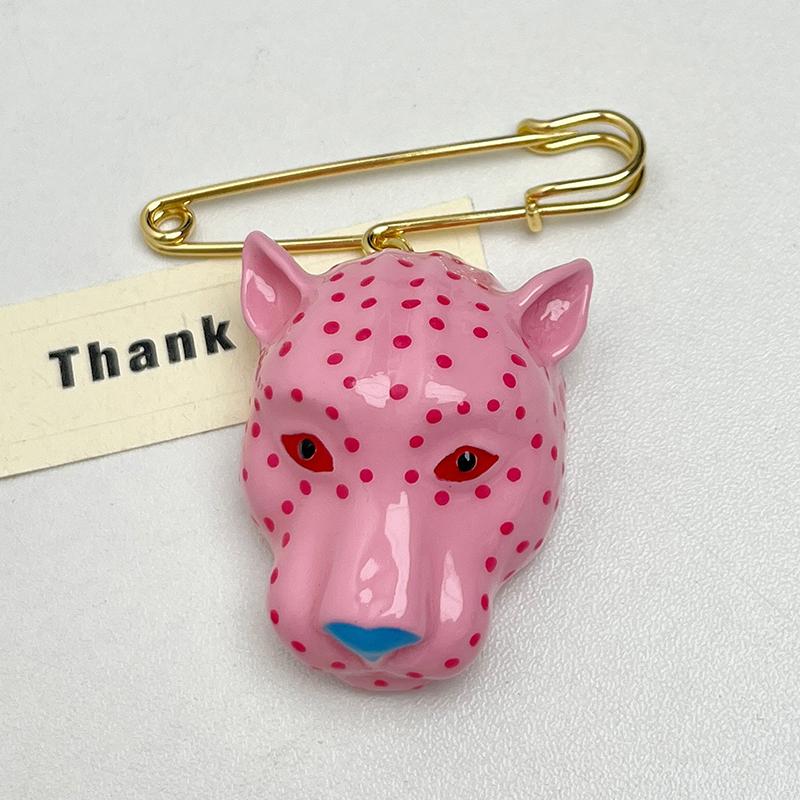 Elegant Enamel Leopard Head Brooch For Women Luxury Vintage Queen Style Pin Accessory Daily Party Accessory