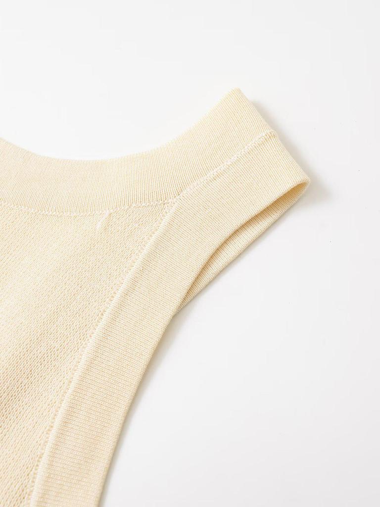 Spring 2025 Women's Fashion: European & American Style Round Neck Solid Color Top with Wide Straps