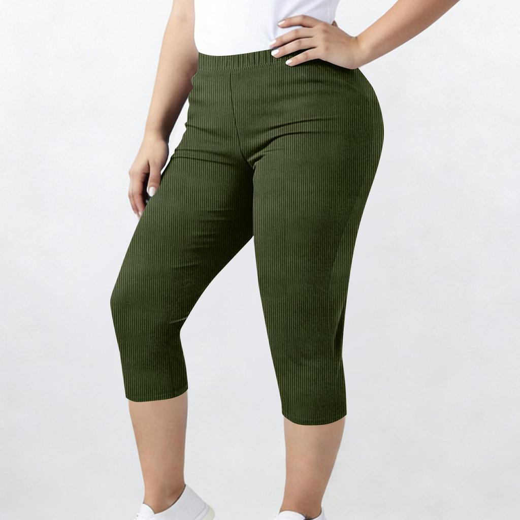 Pantaloni Capris da Donna Taglie Forti a Coste Elasticizzati Corti Comodi con Design Pull-On