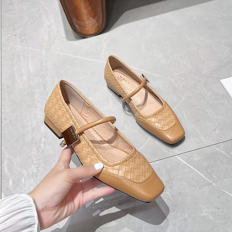 

Square head thick heel high heels women s rhinestone square buckle single shoes women s temperament French suede sole heel large size single shoes wo 33 хаки