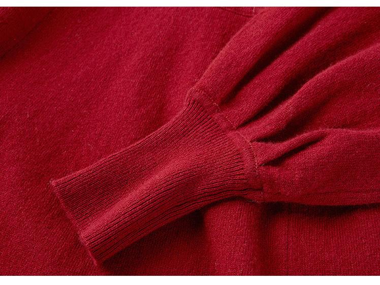 Rochie pulover tricotată cu guler înalt, mâneci tip felinar, croială mulată, cu curea lungă