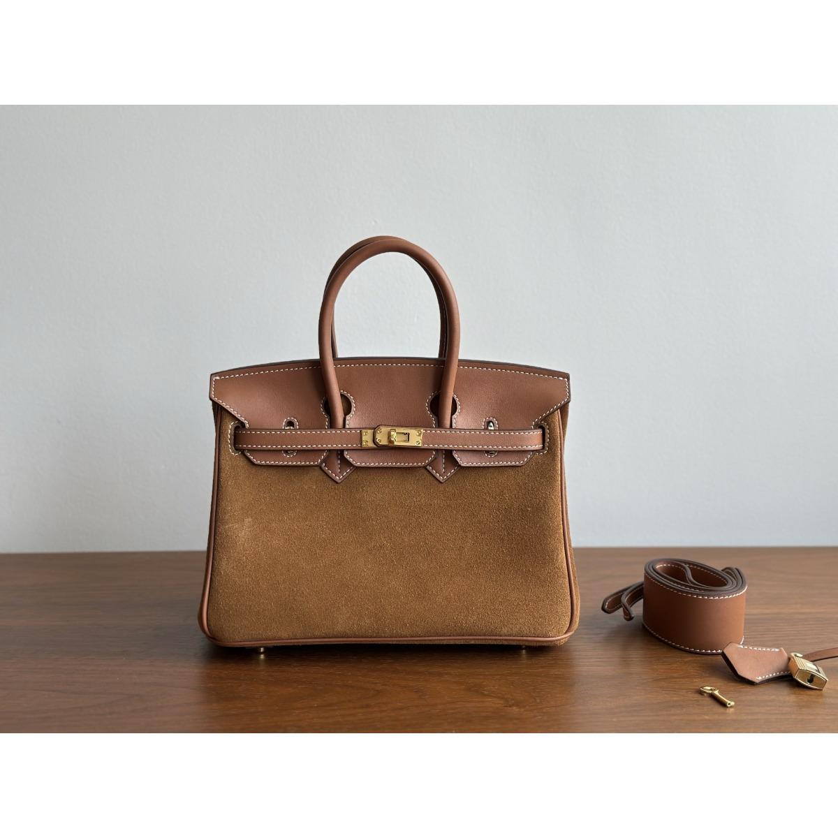 Kazilan platinum nubuck with Swift leather