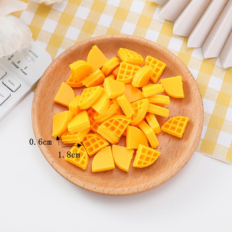 Simulation Cheese Waffle Toast Resin Scrapbooking Decoration Crafts DIY Accessories Dollhouse Mini Artificial Bread 50pc/lot