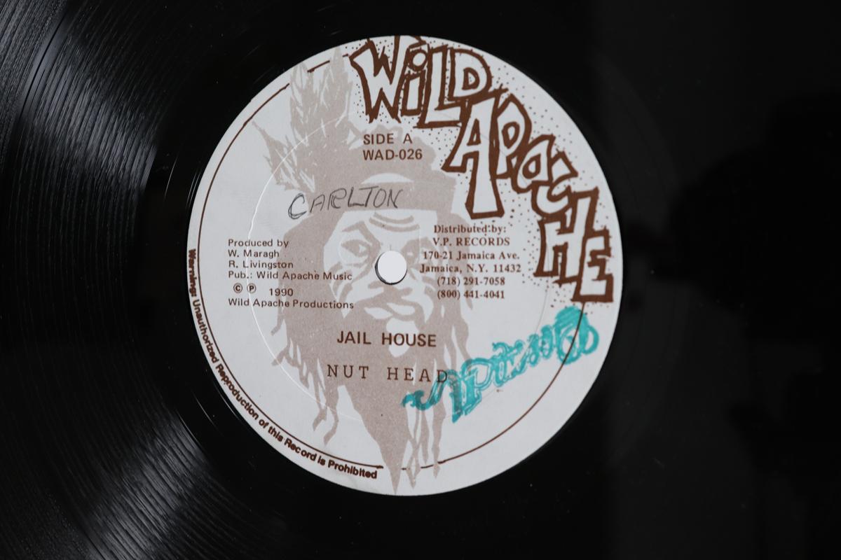 

12inch Record NUT HEAD SELVIN WONDER Jail House Get Bada WAD026 WILD APACHE 1990 UK Reggae Ska Dub Used
